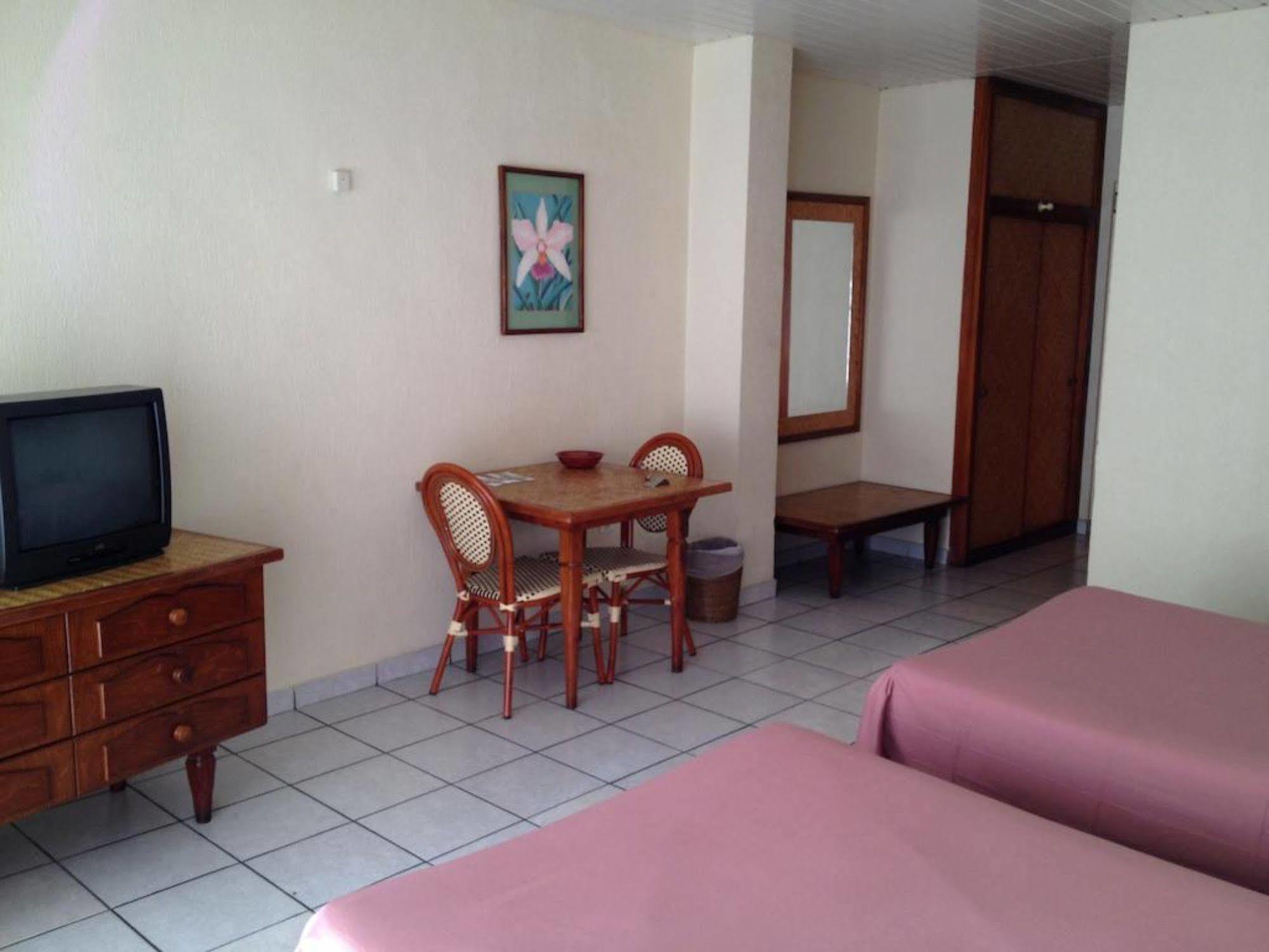 Hotel Tiare Tahiti Papeete  Exteriör bild